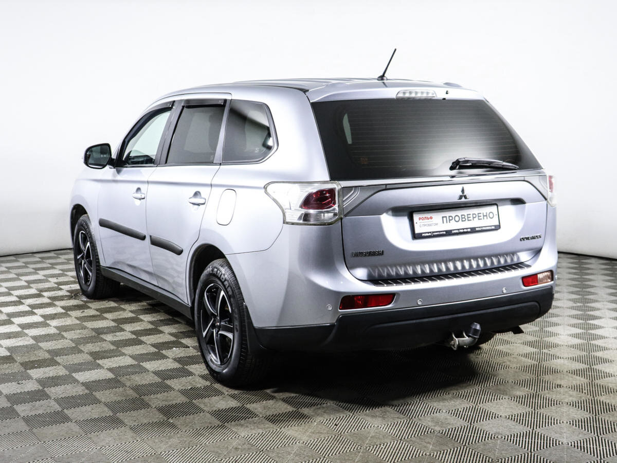 Mitsubishi outlander 3 2015. Mitsubishi Outlander III (2012-2015). Митсубиси Аутлендер 3 2012. Mitsubishi Outlander 2.0 CVT. Митсубиси Аутлендер 2012г.