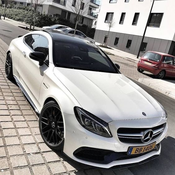 Старый c63 мерседес