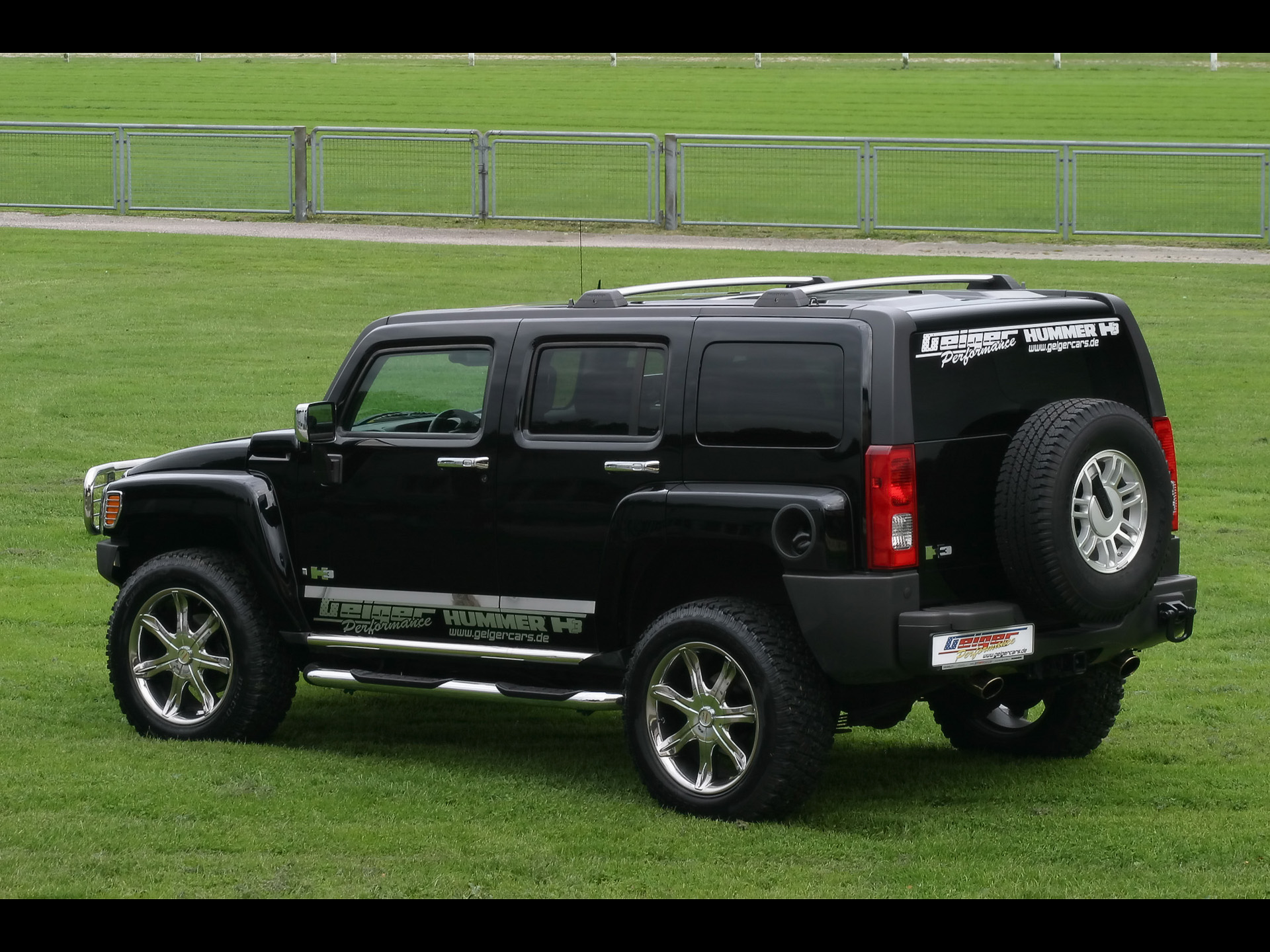 Hummer h3. Хаммер h3. Hummer h3 Tuning. Хаммер 3. Хаммер h3 тюнингованный.